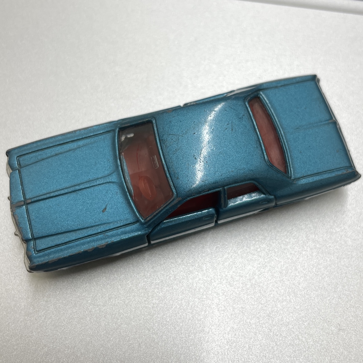 トミカ ダッジコロネット 1976画像