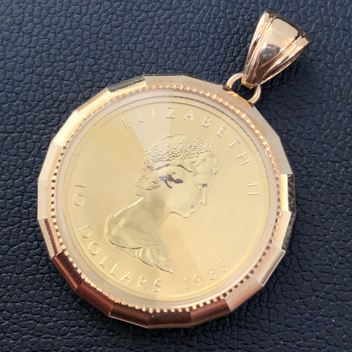 K24 / K18 / メイプルリーフ金貨 / トップ画像