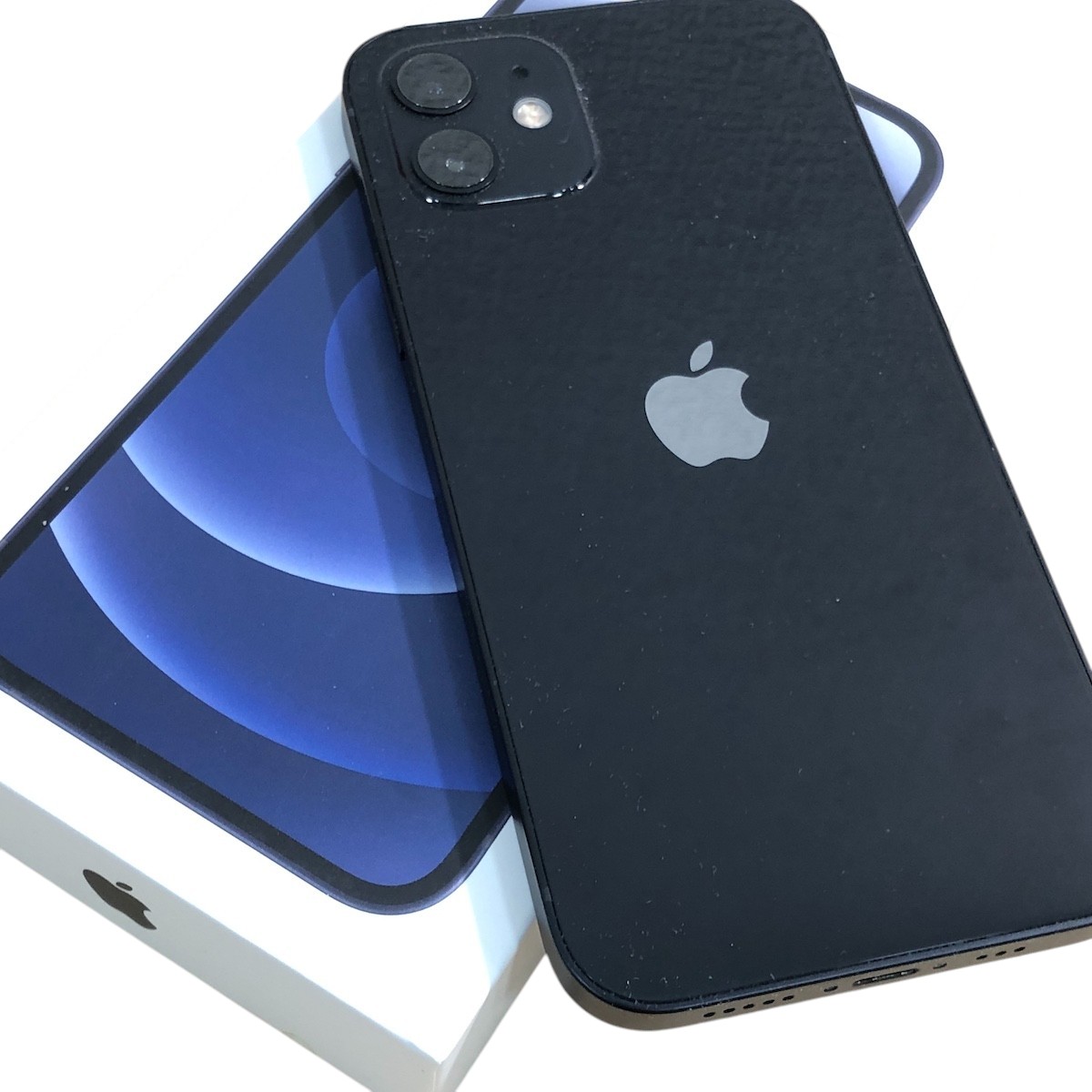 iPhone12 ブラック画像