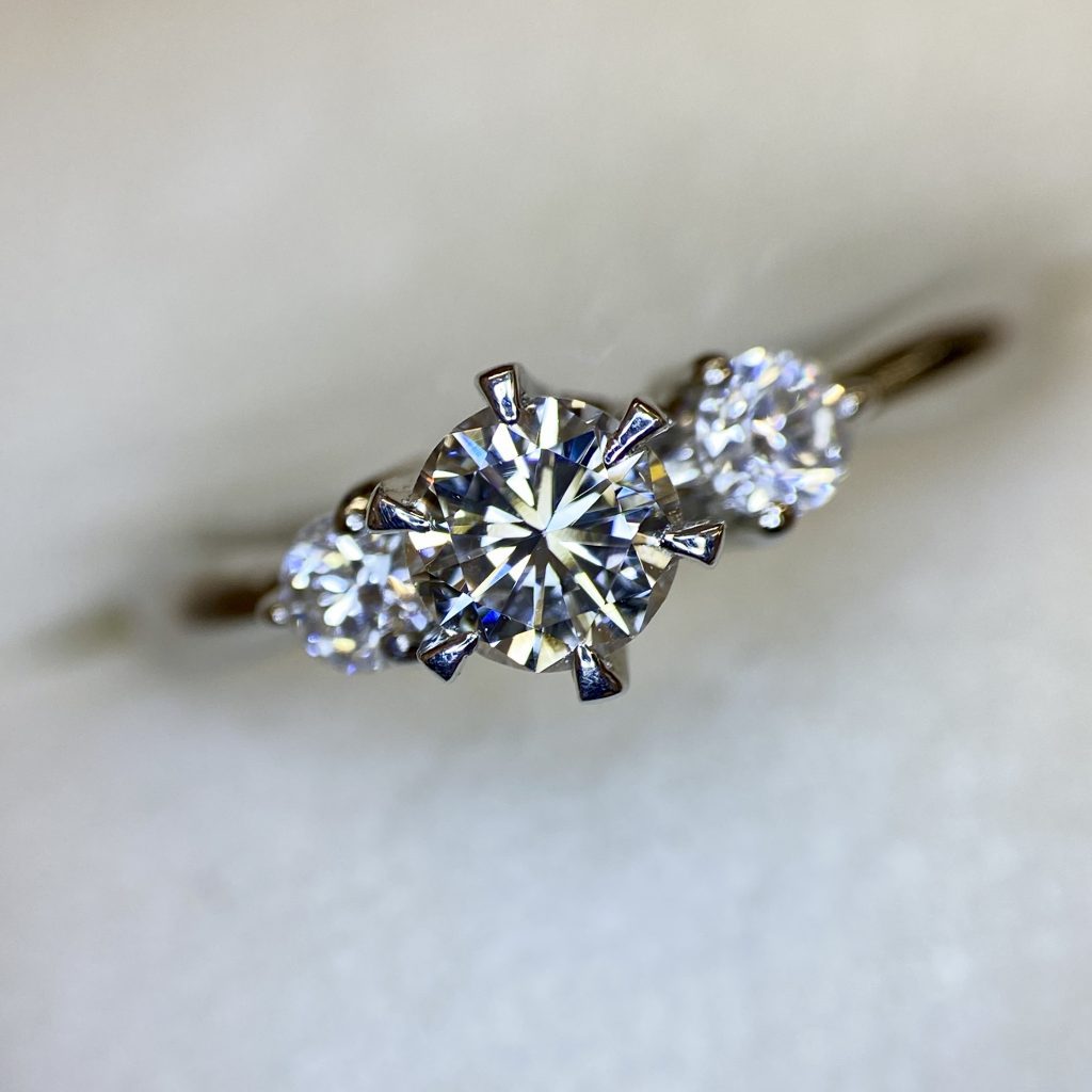 Pt900リング ダイヤ画像