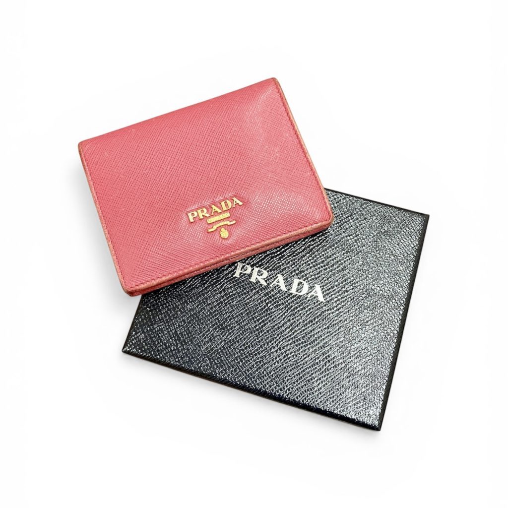 PRADA 二つ折り財布画像