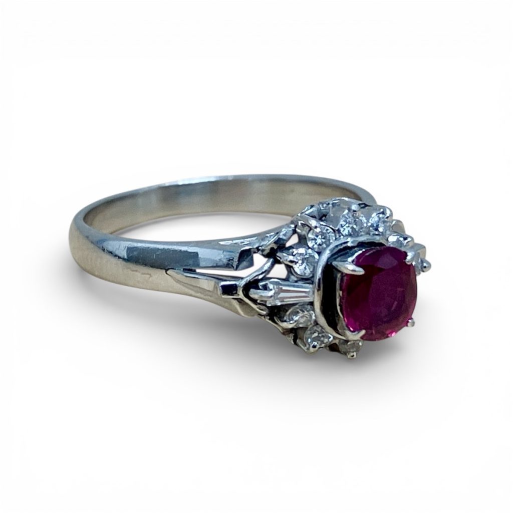 Pt900リング ルビー/ダイヤモンド付き