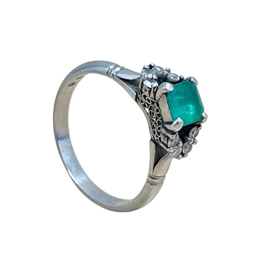 Pmリング  E/メレD付き