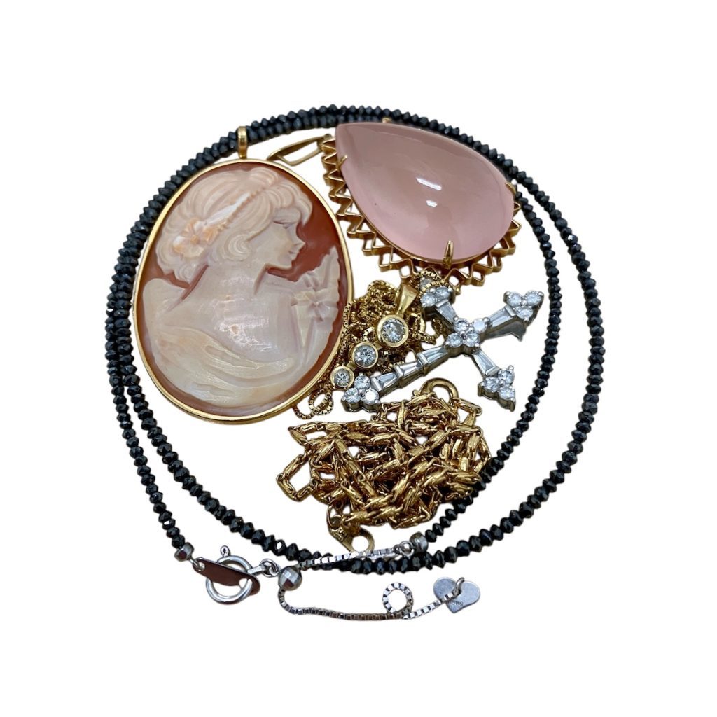 K18WG / K18 / Pt900 / ネックレス / トップ / カメオ / ダイヤモンド / アクセサリー / 貴金属